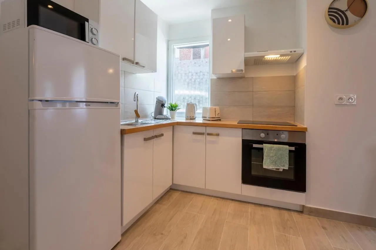 Loc Trotteur Le Safran F2 Grand Confort, Gare Sncf De Lourdes Apartment